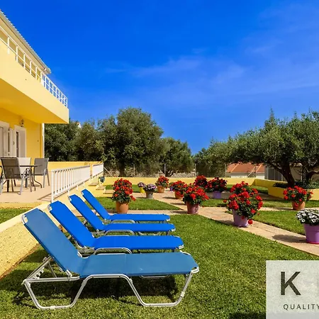 Appartement Sunbathing And Relaxing Under The View! *